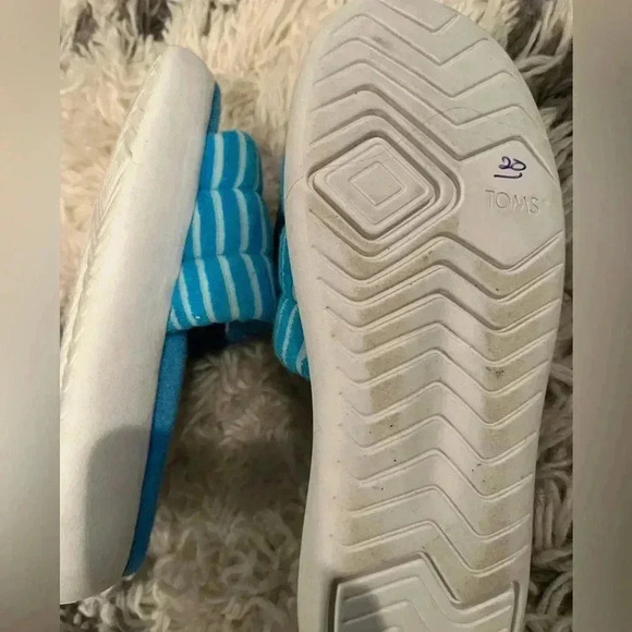 COPY - Toms NEW missy aqua comfort slide beaded womens 8 slip on beach vacation… - Picture 3 of 6